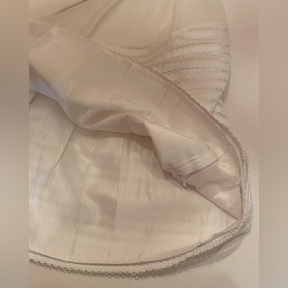 English Rose White A Line Skirt Patterned Lace Lined Size Medium NWT - Picture 7 of 9